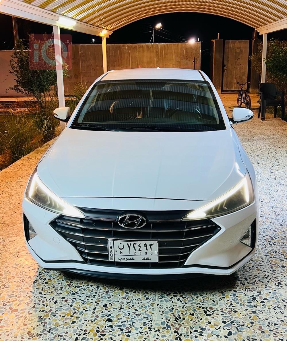 هیوندای ئەلەنترا